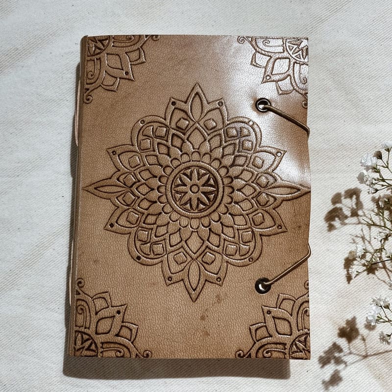 Caderno de Couro Mandala